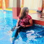 Divya Bharathi Vetrivel Instagram – Feeding my mind and refreshing my body at the poolside🏊‍♀️