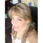 Divya Seth Shah Instagram - I know I know I knowwwww But, what You don’t know It’s Beige , Not Blonde!! Was longing for a change of ‘look’ Which wasn’t too drastic .. and that’s just what Joesna gave Me !!! Love it! Now I can Play an ‘Injian’ and a ‘foren’😆😆 And Scene 🫵🏻 Hair by @makingheadlinespro . . . . #hair #hairstylist #hairstyle #colour #cut #haircolorist #haircolor #hairtransformation #hairart #stylist #fashion #look #change #new #art