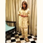Divya Seth Shah Instagram – Ivory & Gold Zari and gota 
And some wine Rubies 

Love this combination 🤍 

.

.

.

#wedding #weddingstyle #hair #makeup #celebrate #style #fashion