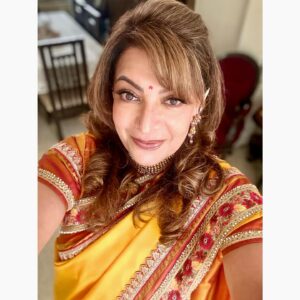 Divya Seth Shah Instagram - This Sunshine Yellow Kanjeevaram was ensconced for Decades in My saree cupboard , still in its original wrapping!

I got Gota and zari Borders added to its edges and voila! 

Resplendent 🌞 

Nothing like a Winter Wedding 

.

.

.

#saree #sareelove #yellow #indian #wedding #fashion #sustainable #renew #environment #winter #sun #mehndi
