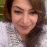 Divya Seth Shah Instagram - Beyond Beautiful !! Bride Groom Venue Cujjins And omg the Destination ! . . . Topping My wedding Hat trick My beloved Ross & Mr.D’s celebration for their Nayantara and Devashish 🤗🤗 . . . #happiness #family #wedding