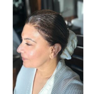 Divya Seth Shah Instagram - How Much do You Love Your Body?
Vanity  Aside ..
Do You Love it enough to Maintain and care for it …
Everyday 💪🏻

And Every once in a While
Push it …
To see if Your years of Diligence and Discipline will bear Fruit…

It’s not a vacation nor can it be ‘ for this Time’ 
It has to be Always and Forever 
Be a Lifestyle 
Because it’s The Only Home You Got🙏🏻

My Body My Home

.

.

.

#body #bodypositive #home #love #onlyone #workout #food #gratitude #happy #😊