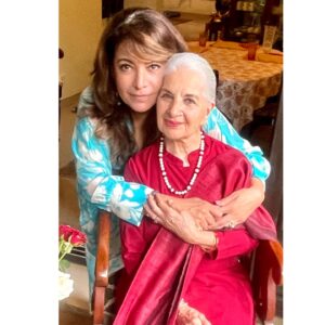 Divya Seth Shah Instagram - ♾️ 

Mummmmeeeeeee❤️

.

.

.

#mymom #mum #mine #love #eternal