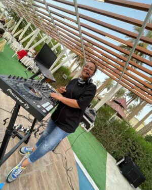 Dj Aiush Instagram - @djaiush #عيوش_دي_جي #اغصان_الزيتون #بغداد_العراق🇮🇶 😎👌🏻
