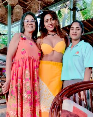 Dollysha Instagram - Let the musical sunset immerse you in love of the golden sunlight.. give up the need for validations from others and live for yourself.. 

sunset 🌅 diaries by the beach 🏝️ #sunsetpics #winterdiaries 

Thanks Varalie for the warm welcome and making me feel at home in such an aesthetic ambience. The beach view makes it absolutely ecstatic @howlingwolvesgoa .. your hospitality was truly appreciated. The place is truly instagrammable 😘

#goa #sunset #goldenlight #beach