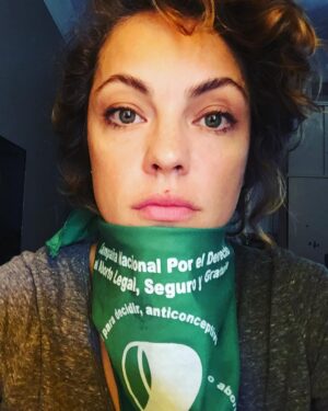 Dolores Fonzi Instagram - Verde que te quiero verde que te quiero verde!!! Buen día! Buena semana! 💪🏽💚 #abortolegalya