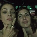 Dolores Fonzi Instagram - Un año de éste amor!! @actrices.argentinas Hace un año nacía ésta colectiva! Algunos no quieren que existamos. Nos amenazan, nos culpabilizan, nos critican, nos envidian. Lo cierto es que somos muchas, sosteniéndonos juntas y cada vez más unidas. Por muchos años más de esto que ya es imparable! 💜💜💜💜 Gracias @espaciosimona por festejarnos!