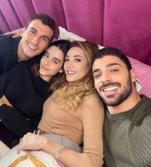 Dolunay Soysert Instagram - 🤰= 👩‍👩‍👦‍👦 4️⃣🎉