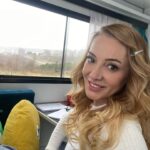 Dolunay Soysert Instagram – Son iki haftadan karmakarışık bir toplama oldu. Aman olsun artık ne yapalım, bu da böyle kafası karışık ama bol tebessümlüsünden olsun