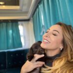 Dolunay Soysert Instagram - Aklımın yitme noktası 🍫 #lifewithçukulata #petlove #ömürnasıluzar