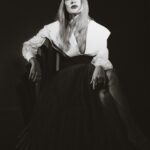 Dolunay Soysert Instagram - VOGUE🤍 Röportaj: Hazal Bayat Fotoğraf: Cihan Alpgiray @cihanalpgiray Moda editörü: Ceylan Atınç @ceylanatinc Saç: Kenan Şen @kenannsen Makyaj: Hüseyin Kaygusuz @huseyinkaygsuz İletişim:Pınar Cura @pinarcura @idiletisim @vogueturkiye ‘ye ye bu tatlı çalışma için çok teşekkür ederim💄