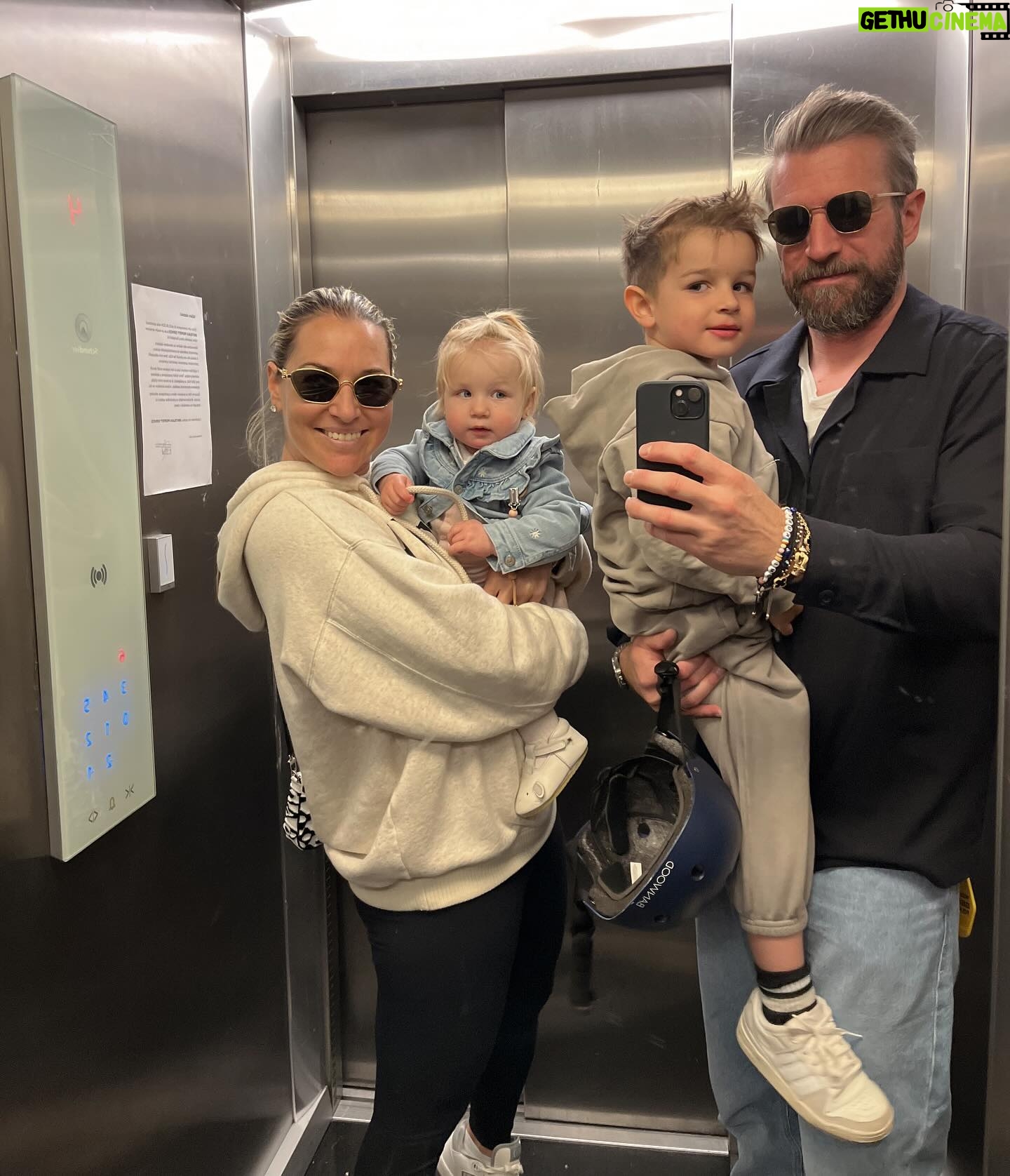 Dominika Cibulková Instagram - Make yourself your own little copy 🤍✔️ Mission accomplished in Navaras family 👶🏼👧🏼👩🏼👦🏻🤍