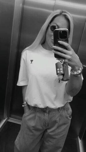 Dominika Cibulková Instagram - Vyzera to ze vlasy dorastli na povodnu dlzku a poviem vam,strihat ich uz nebudem,dlhe su proste dlhe 👌🏻🥰☺️ Viac "new me" coming your waaaayyyyy be prepared 😜💥
