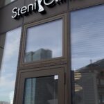 Dominika Cibulková Instagram – Zeny mam pre vas jednu fantasticku informaciu – a myslim ze vam bude velmi uzitocna pretoze sa tyka ZDRAVIA 🙏🏻 Pred par dnami som sa stala ambasadorkou prvej zenskej kliniky na slovensku @steniclinic – je to prva sukromna klinika endokrinologie a zenskosti u nas,s fantastickymi doktorkami a najlepsimi zdravotnickymi masinami v hre ☺️💪🏻💫 Takze ked ma oslovila zakladatelka pani doktorka Emilia Mojtova na spolupracu,povedala mi o svojom plane,svojej novej klinike nevahala som ani minutu 🙏🏻 Steniclinic sa nachadza v Bratislave a comu sa konkretne venuje? 
od februara ponukaju sluzby v rozsahu :
– 2 endokrinologické ambulancie 
– USG ambulancia (prsníky, brušné orgány, štítna žľaza, mamologické poradenstvo, diagnostické aj evakuačné punkcie cýst a ložísk) 
– nutričné poradenstvo zamerané na liečbu ženských problémov úpravou stravovania ( neplodnosť , PCOS, menopauza, poruchy cyklu ) 
– odberové miesto, možnosť u nás absolvovať krvné testy vrámci ponúkaných odberových balíčkov na vlastnú žiadosť s vyhodnotením výsledkov lekárom v cene balíčka 
– kozmetický salón so širokou ponukou kozmetických služieb, obzvlášť žiadanou bukálnou masážou 
– telové ošetrenie BTL EMBODY, dosiahnuť pevné brucho / zadok bez náročného cvičenia ✔️
..preto som nevahala a hned som absolvovala preventivne vysetrenie (sonografiu) prsnikov a lymfatickych uzlin podpazusia – a vsetko nastastie dopadlo dobre – ale ved to poznate – neni nad prevenciu 🙏🏻🤞🏻 Takze ak ste nieco taketo hladali a nedohladali sa tak uz niekolko dni mate sancu si urobit online svoj termin a vsetko si poriesit v tomto novom,krasnom priestore plnom prijemnych ludi a odbornikov vo svojom obore 💯👏🏻 #steniclinic #endokrinologia #zenskaklinika