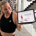 Dominika Cibulková Instagram - Chceš skúsit cvičenie z domu ako ja? Aj pre to využívam platformu @fitlavia.sk , ktorá je skvelým doplnkom na mojej ceste formovania postavy a zdravého, životného štýlu,pretože s 2 malými detmi už to neni len tak hocikedy hop šup skočit do fitka 😅😮‍💨 Už ZAJTRA začína 4-týždnová fit výzva, v ktorej sa spojí tisíce účastníkov a pôjdeme za spoločným cieľom - dostať sa do jarnej formy 💪🏻 Pravidelne sa zapotíš s trénermi - rýchlo, efektívne a odkiaľ chceš ✔️ Dostaneš jedálniček aj s nákupným zoznamom - budeš presne vedieť, čo a kedy máš jesť - v jedálničku nájdeš zdravé, rýchle, chutné a kaloricky vyvážené recepty ✔️ Na každý deň je pripravené vzdelávanie od odborníkov ohľadne racionálneho chudnutia ✔️ Vieš ju absolvovať online z domu a prispôsobiť si ju svojmu časovému harmonogramu ✔️ Zajtra začíname kamoši tak "get ready a POME na to " 💪🏻💥👊🏻 Link na zaregistrovanie najdes v mojom pribehu 🙌🏻 www.jarnavyzva.sk #jarnavyzva #fitlavia