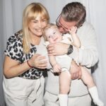 Dominika Cibulková Instagram - A ze nam bolo veselo vol 1. - pretoze zazitky a cas straveny s rodinou a priatelmi je to co sa naozaj pocita a Nini ako spravnu oslavenkynu nosili vsetci cely den ako sa patri na rukach ✨🤍🫶🏻 #friends #family #happytimes #ninibirthday