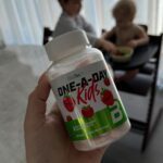 Dominika Cibulková Instagram - ONE A DAY KIDS = velka novinka od @biotechusa_slovakia je TU 😍 ich prvy produkt pre deti je na svete a my sme ho pre vas testovali skoro cely mesiac a hlasim obrovsku spokojnost na oboch stranach,ja som spoko ze Kubi dava do seba vitaminy a Kubi je spoko lebo mu extremne chutia a nemame zbytocne prekaracky za sladke 😍💪🏻✔️ Zuvacia tableta ONE A DAY KIDS podporuje imunitny a nervovy system vasho drobca ✔️ -obsahuje kompletne vitaminove spektrum 13 vitaminov,3 druhy mineralnych latok,obsah kyseliny listovej,ma nizky obsah cukru,neobsahuje lepok ani laktozu 💪🏻🙌🏻 Ma jahodovo - malinovu prichut asi najvacsi favorit u deti 🍓 #biotechusa #oneadaykids #healthy