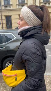 Dominika Kavaschová Instagram - Som mama a jasné, že sa momentálne točí všetko okolo toho. #materamater #onair #podcast #smevtomspolu #matky #materamater #podcast #omaterstve #omaterstveuprimne #matky #rodicia #vtipne #donda #bodka #lenka #zapo #zapoofficial #spotify #applepodcasts #funny #funnyreels