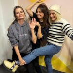 Dominika Kavaschová Instagram - @materamater je tu pre vas:) pre kohokolvek❤️toto spojenie je specificke a zakazdym naplnujuce a vtipne….kazda sme ina a perfektne sa doplname:) som velmi stastna ze mam s kym zdielat temy ktore zazivam denno denne ako matka aj ako nematka a ze aj vdaka vam baby v tom nachadzam balanc:) Dakujeme vam nasi posluchaci:) sme stastne ze ti stale rastie a ze vas pribuda❤️❤️❤️❤️❤️❤️❤️❤️inspiracii mame neurekom takze verime ze sa nas tak skoro nezbavite😘🍀