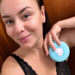 Dominika Kavaschová Instagram - Baby hodim vam to radsej sem lebo storky miznu a tu to mate barskedy ked si chcete ku mne skocit po radu:) takze @hairburst_sk ma velky jesenny vypredaj ktory spociva v tom ze si kupite vas oblubeny produkt a druhy taky isty mate automaticky zadarmo. S mojom kodom DONDA mate sj 10%zlavu:) ja vam tu hadzem s cim som spoko ja a co odporucam. Serum ktore podporuje dlhsi silnejsi a hustejsi rast vlasu , vitaminy ktore uzivam ja s ktorymi som najviac spokojna a ktore su za mna naujucinnejsie, sampon a kondicioner na farbene vlasy , najlepsiu este raz to napisem naaaajlepsiiii masku na vlasy!!!! Ktora nema konkurenciu u mna a mala by sme ju mat kazda a hydratacny balzam vdaka ktoremu maju moje konceky radost zo zivota. Vsetko si viete najst na ich stranke aj konkretnejsi popis ku kazdemu produktu. Hairburst pouziva moja rodina moje naj kamky a tiez ma poprosila kamoska nech nezabudnem spomenut volume elixir ktory konkretne jej robi sialene krasne vlasy a bez neho je stratena❤️ @hairburst_sk si mega #hairburst