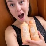 Dominika Kavaschová Instagram - Baby hodim vam to radsej sem lebo storky miznu a tu to mate barskedy ked si chcete ku mne skocit po radu:) takze @hairburst_sk ma velky jesenny vypredaj ktory spociva v tom ze si kupite vas oblubeny produkt a druhy taky isty mate automaticky zadarmo. S mojom kodom DONDA mate sj 10%zlavu:) ja vam tu hadzem s cim som spoko ja a co odporucam. Serum ktore podporuje dlhsi silnejsi a hustejsi rast vlasu , vitaminy ktore uzivam ja s ktorymi som najviac spokojna a ktore su za mna naujucinnejsie, sampon a kondicioner na farbene vlasy , najlepsiu este raz to napisem naaaajlepsiiii masku na vlasy!!!! Ktora nema konkurenciu u mna a mala by sme ju mat kazda a hydratacny balzam vdaka ktoremu maju moje konceky radost zo zivota. Vsetko si viete najst na ich stranke aj konkretnejsi popis ku kazdemu produktu. Hairburst pouziva moja rodina moje naj kamky a tiez ma poprosila kamoska nech nezabudnem spomenut volume elixir ktory konkretne jej robi sialene krasne vlasy a bez neho je stratena❤️ @hairburst_sk si mega #hairburst