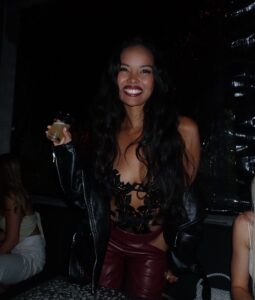 Actress Dominique Defoe HD Instagram Photos and Wallpapers June 2024
