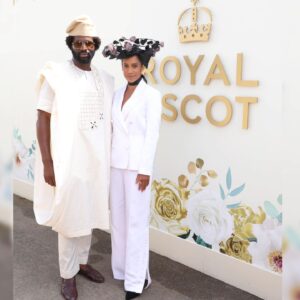 Dominique Tipper Instagram - My first Ascot was an absolute movieeee.
I won on all 5 races I bet on 😳
Thank you to @longines for having us and draping my wrist in one of your beautiful timepieces ⌚️ 
Thank you to @racheltrevormorgan for my stunning headpiece 👒 
Suit is @tedbaker 
Style and luck is my own 😏
Thank you @sulescorner 🖤
