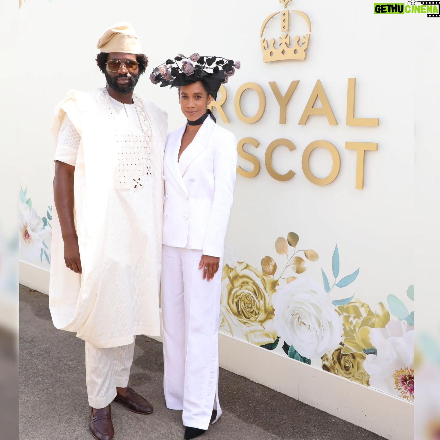 Dominique Tipper - 1.7K Likes - My first Ascot was an absolute movieeee.
I won on all 5 races I bet on š³
Thank you to @longines for having us and draping my wrist in one of your beautiful timepieces āļø
Thank you to @racheltrevormorgan for my stunning headpiece š
Suit is @tedbaker
Style and luck is my own š
Thank you @sulescorner š¤