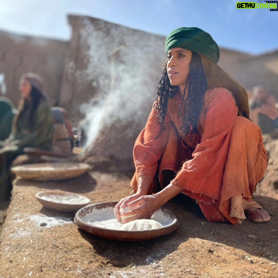 Dominique Tipper - 2.6K Likes - Today's the day!!!
.
.
Catch me as Zipporah in Testament : The Story of Moses
.
.
On @netflix now š
