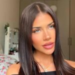 Dominique Alagia Instagram - selfie tuesday 💐✨🍯