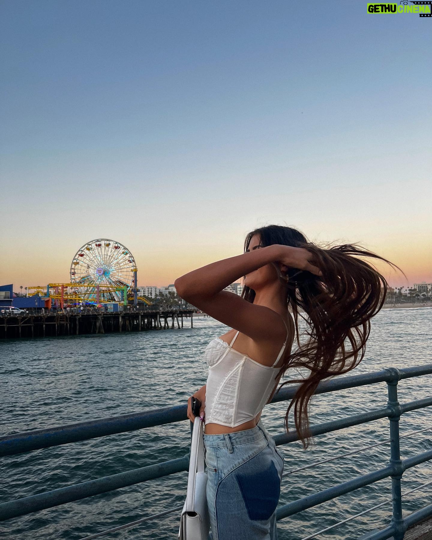 Dominique Alagia - 63.8K Likes - pretty view
📍venice beach