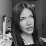 Dominique Alagia Instagram - selfie tuesday 💐✨🍯