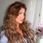 Dominique Alagia Instagram – selfies til i die 😇
posledni fotka jsem ja většinu času, napište mi, jak byste popsali poslední fotku, nejlepší meme sdílím na stories