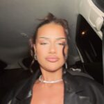 Dominique Alagia Instagram - a very random photo dump 📹 1. i attended a really cool event 2. heard we are using old instagram filters 3. 🧏🏽‍♀️🥂 4. fotky s nejvic cool pozadim 5. moje energie pokazde 6. ja a me každodenní fity posledni dobou (adam sendler mě inspiruje) 7. ja a muj osobni řidič @samuel_samake na cestách😜 (nostalgie v pozadi🥹) 8. me and mommy years ago 🩷 my ride or die 9. this could be us but ur playing 🙄