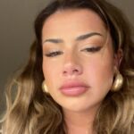 Dominique Alagia Instagram – selfies til i die 😇
posledni fotka jsem ja většinu času, napište mi, jak byste popsali poslední fotku, nejlepší meme sdílím na stories