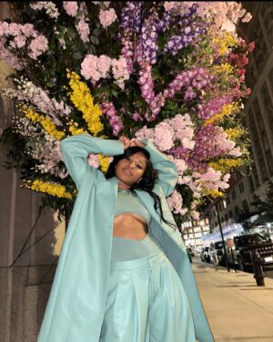 Dominique Fishback Instagram - Thanking y’all for giving me my flowers… both literally and figuratively 🥹🥹🥹

Moved , humbled, honoured, excited, inspired..

Balancing one of the biggest accomplishments of my career with one of the most necessary movements in our industry is interesting for sure but what I’ve come to learn is that multiple things can be true at once and so can a plethora of feelings about those things and it’s our job to make room to tend to all those things within ourselves .