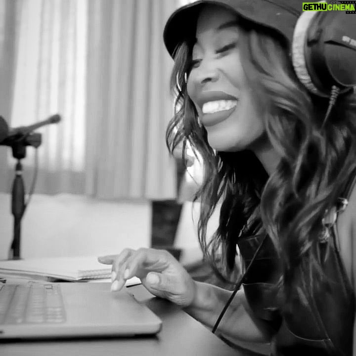 Dominique Fishback Instagram - In honor of Grammy Sunday tomorrow I wanted to share this little confessional about my love for music with y’all. There’s so many people nominated tomorrow and not nominated. So many people at many different places on their journeys that have deeply inspired me. Last year I finally learned that just the act of making your own music is a triumph. For so long i only dreamed but would never dare do or even speak this wish out loud. Barely put it on a vision board but there is no time like the present 🎶 #heroinewithathousandfaces #beyourselflove #ascensionyear #theyearofmyownvoice 📹 @jowaansully