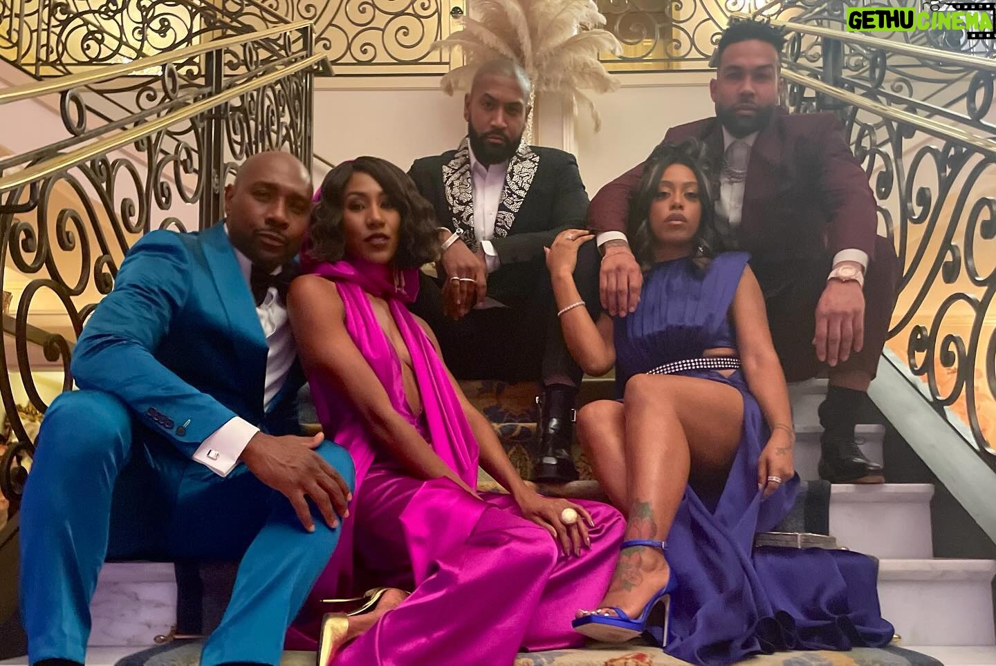 Dominique Perry Instagram - It's Aja's gala! Ep. 5 of Diarra From Detroit out NEOW directed by @sadecjoseph on @betplus 🍾 #diarrafromdetroit