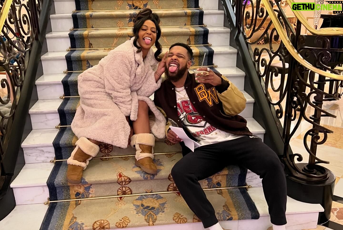 Dominique Perry Instagram - It's Aja's gala! Ep. 5 of Diarra From Detroit out NEOW directed by @sadecjoseph on @betplus 🍾 #diarrafromdetroit