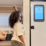 Dominique Perry Instagram - My co star next door: "why is the trailer rockin?" 😕 Me: