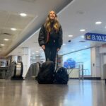 Domino Santantonio Instagram - Wish it was that fast to go to the @drumeoofficial studio 😂✈️👏🏼 SO excited to be here all week to film new drum videos 😍🥁 #drumeo #drums #travel #vancouver #mtl #airport #transition #trending #drummer #trip #drumstudio #studio #montreal