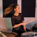 Domino Santantonio Instagram - Domino completely nails this cover of the rock ‘n’ roll classic, Sweet Child O’ Mine by Guns ‘n’ Roses! What do you think? Show her some love in the comments! #gnr #gunsnroses #sweetchildomine #sweetchildofmine #rocknroll #rockmusic #drumming #drumbash #dominosantantonio #thomann