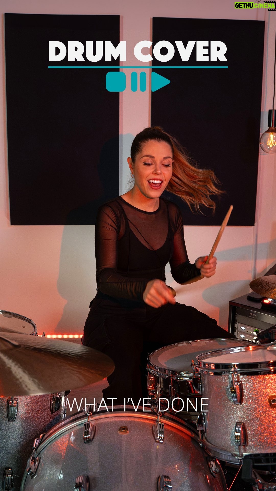 Domino Santantonio - 19.9K Likes - Who else misses Chester Bennington? To celebrate everything he has created and been, Domino got behind the kit and brings you one of our favorite Linkin Park songs! Which one’s your favorite?
#chesterbannington #linkinpark linkinparkdrums #drumbeat #drumgroove #drumming #drum #drummer #dominosantantonio #drumbash #thomann #speakmusic