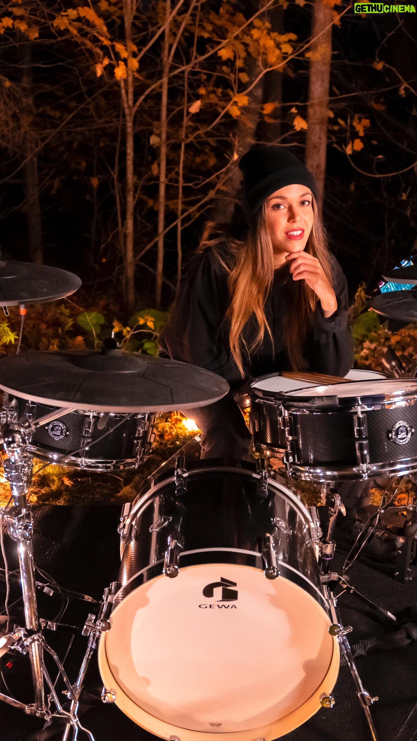 Domino Santantonio - 71.6K Likes - Happy Friday the 13th 👻 I always feel like somebody’s watching me 👀😈
#somebodyswatchingme #rockwell #halloween #fall #friday13th #night #scary #forest #drums #drummer #drumming #drumcover #batterie #vicfirth #gewa #gewag9 #ekit #electronicdrums #throwback #thomannmusic #thomannsdrumbash @thomann.music @gewadigitaldrums