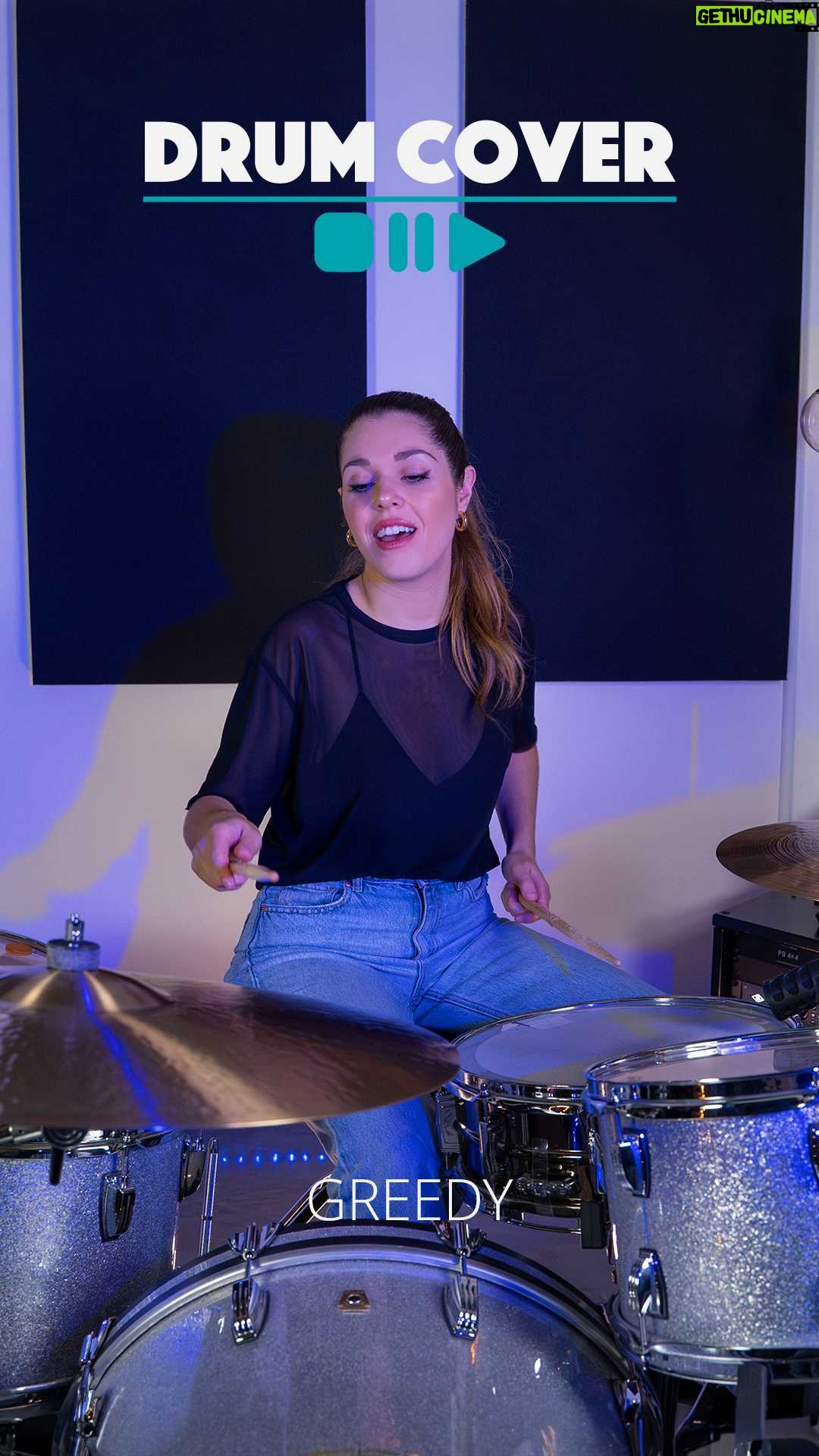Domino Santantonio - 38.1K Likes - Domino flies the Canadian flag for this interpretation of the Zamboni-powered hit “Greedy” by Tate McRae 🇨🇦 🤩 What do you think of Domino’s drumming on this? Leave a comment 💬
#dominosantantonio #tatemcrae #greedy #zamboni #iceskatingrink #hockeyrink #canadianpop #popmusic #drumming #thomann #thomannsdrumbash #drumbash #speakmusic
