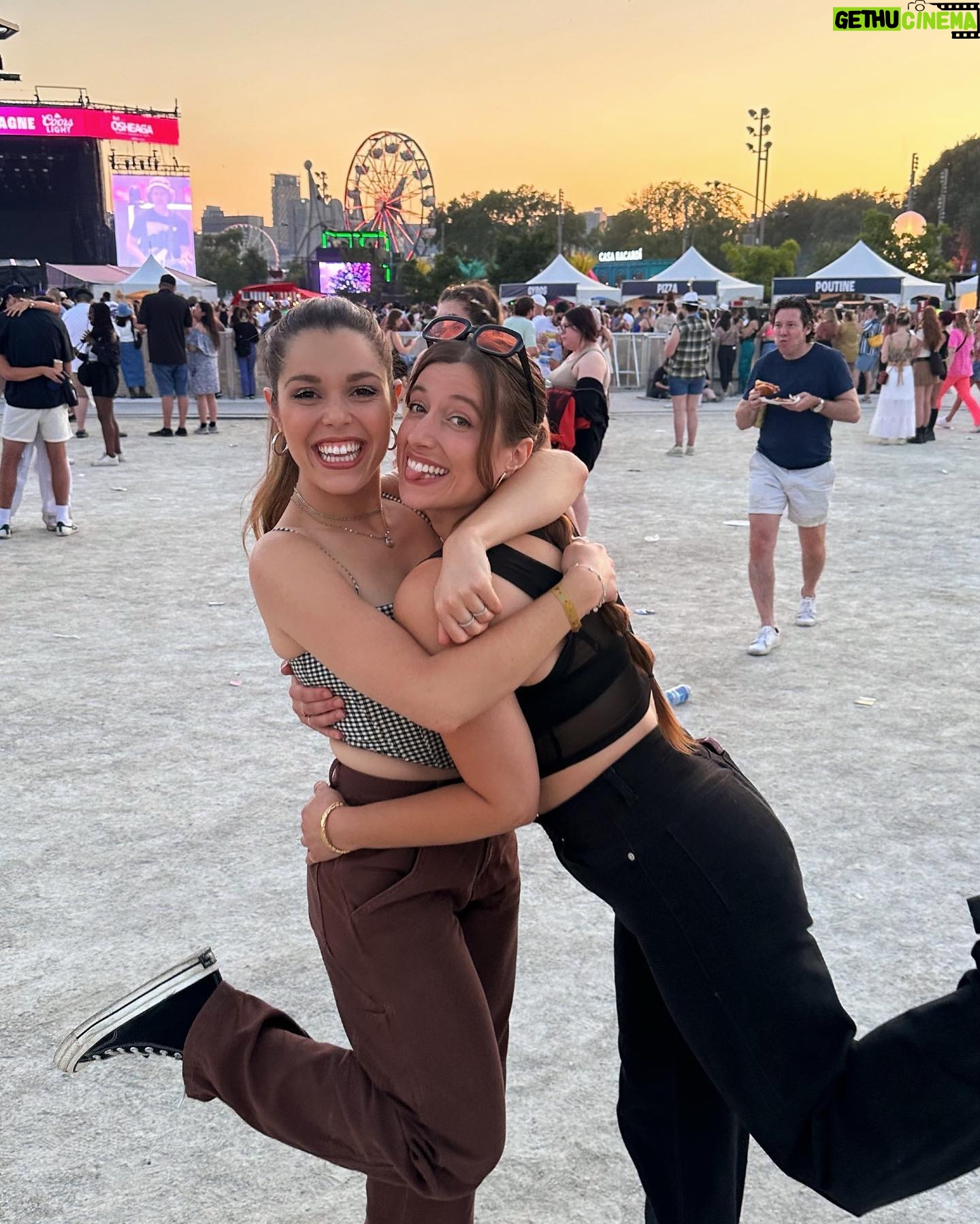 Domino Santantonio Instagram - Thanks so much @urbandecaycosmetics and @osheaga for the incredible weekend ❤️🔥⚡️🎡