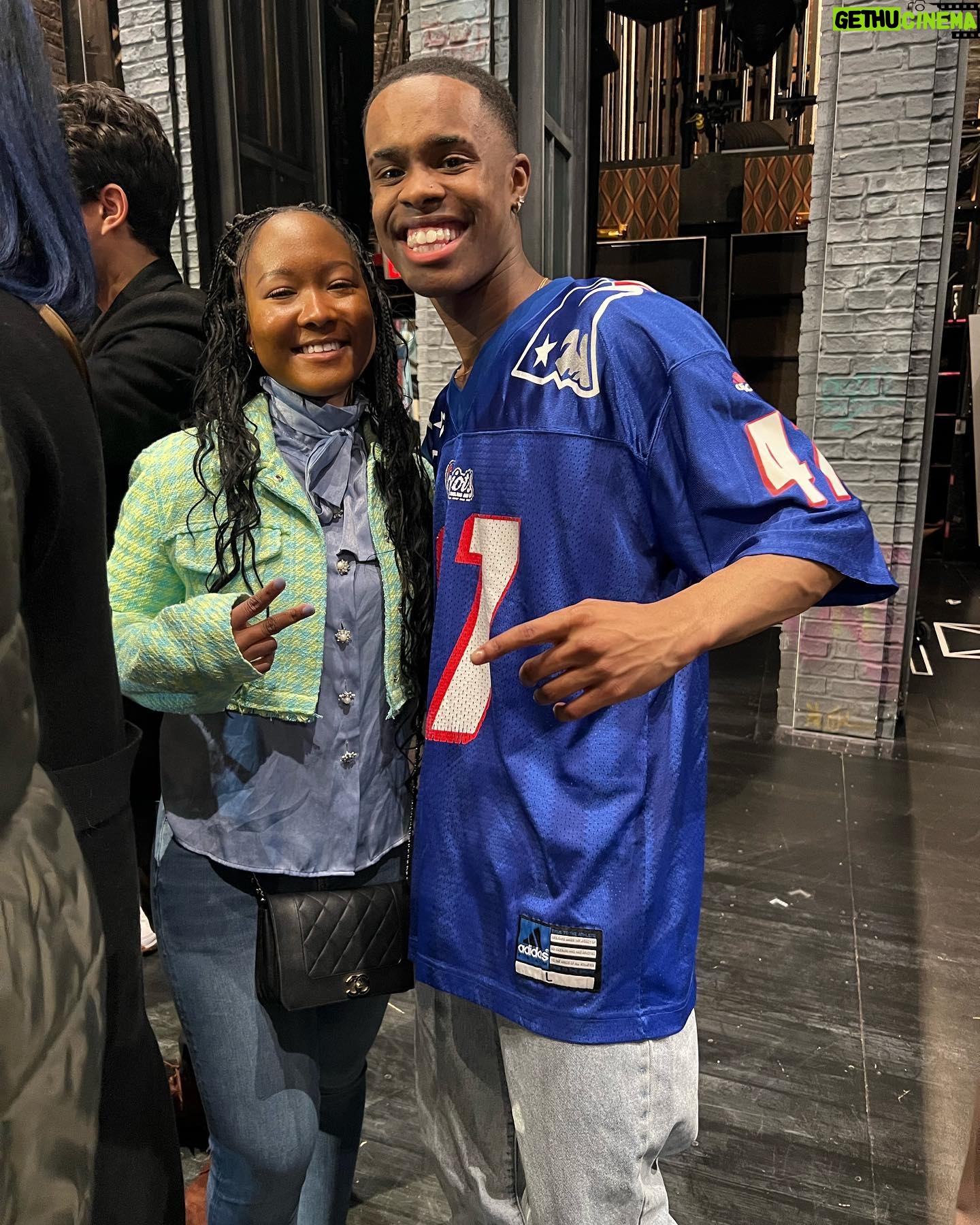 Donshea Hopkins Instagram - such a beautiful night thank you to @yesbroadway and @mjthemusical for having me! The show and the cast ARE PHENOMENALLLLLL!!! The cast is…MESMERIZING, OTHER WORLDY EXTREMELY TALENTED 👏🏽👏🏽👏🏽 one of the best shows on Broadway right now 🖤 *side note* that thriller scene 🔥 @myles.frost ain’t human #MJTheMusical #YesBroadway