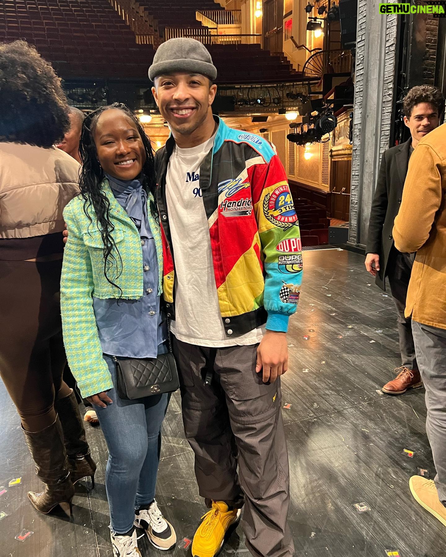 Donshea Hopkins Instagram - such a beautiful night thank you to @yesbroadway and @mjthemusical for having me! The show and the cast ARE PHENOMENALLLLLL!!! The cast is…MESMERIZING, OTHER WORLDY EXTREMELY TALENTED 👏🏽👏🏽👏🏽 one of the best shows on Broadway right now 🖤 *side note* that thriller scene 🔥 @myles.frost ain’t human #MJTheMusical #YesBroadway