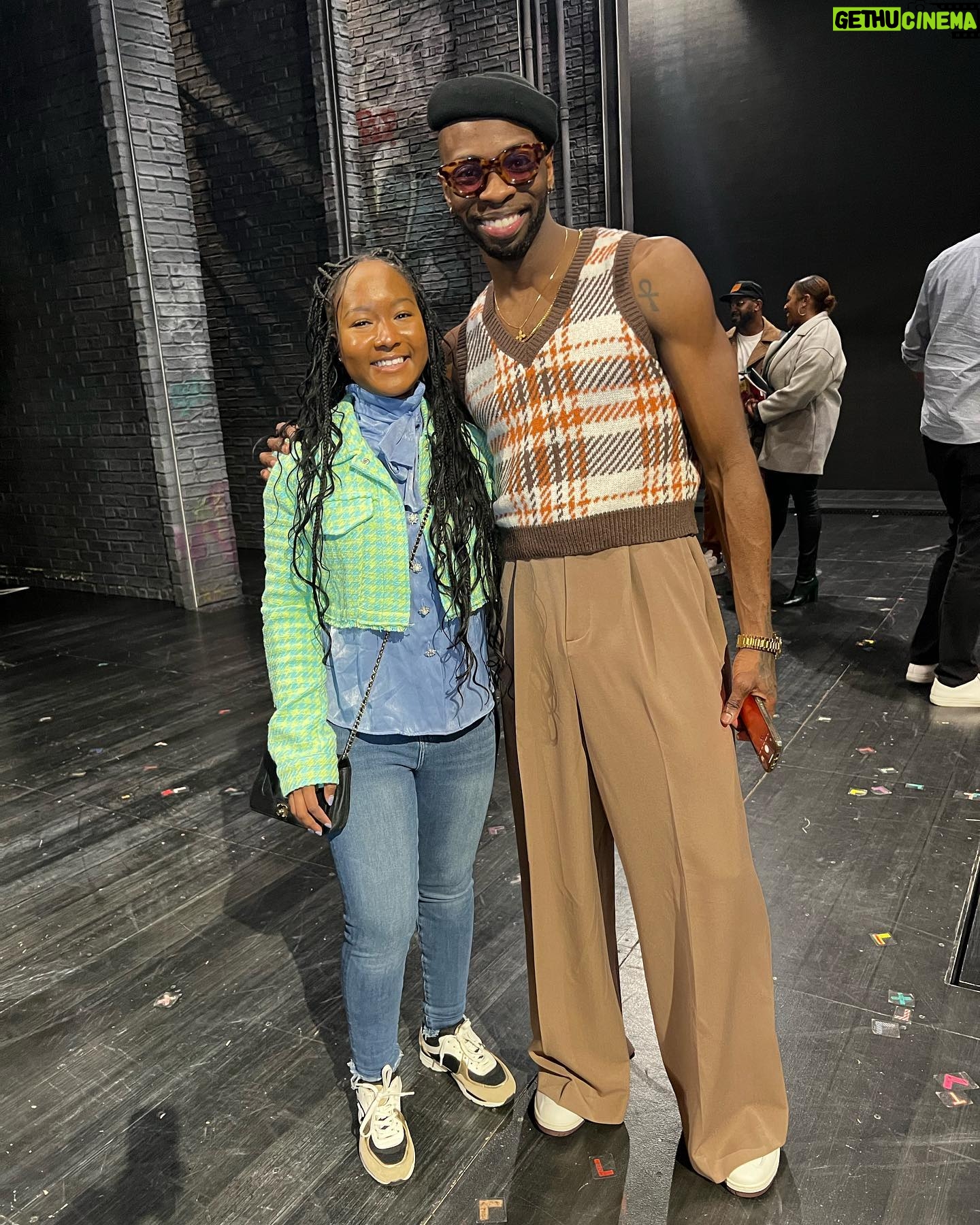 Donshea Hopkins Instagram - such a beautiful night thank you to @yesbroadway and @mjthemusical for having me! The show and the cast ARE PHENOMENALLLLLL!!! The cast is…MESMERIZING, OTHER WORLDY EXTREMELY TALENTED 👏🏽👏🏽👏🏽 one of the best shows on Broadway right now 🖤 *side note* that thriller scene 🔥 @myles.frost ain’t human #MJTheMusical #YesBroadway