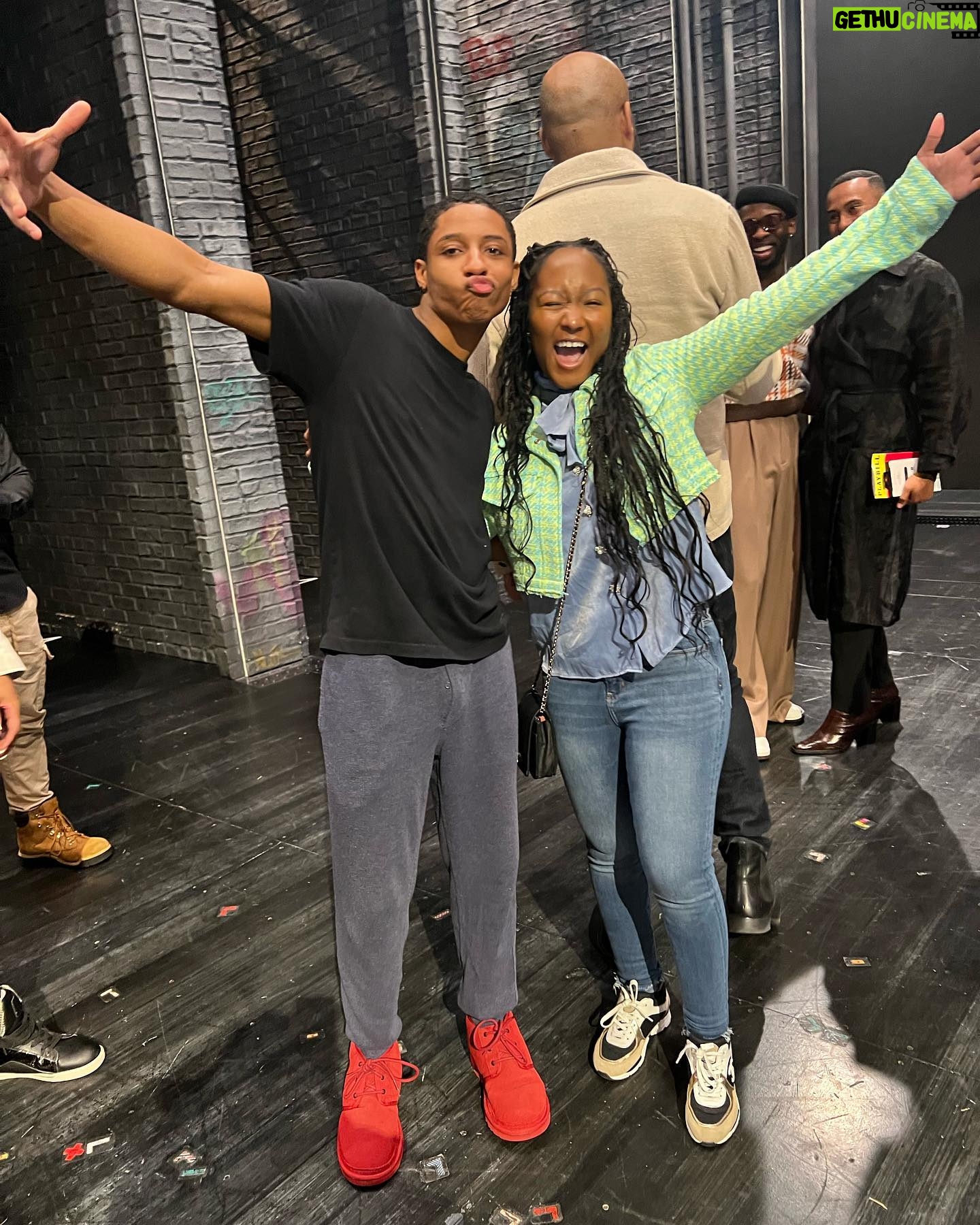Donshea Hopkins Instagram - such a beautiful night thank you to @yesbroadway and @mjthemusical for having me! The show and the cast ARE PHENOMENALLLLLL!!! The cast is…MESMERIZING, OTHER WORLDY EXTREMELY TALENTED 👏🏽👏🏽👏🏽 one of the best shows on Broadway right now 🖤 *side note* that thriller scene 🔥 @myles.frost ain’t human #MJTheMusical #YesBroadway